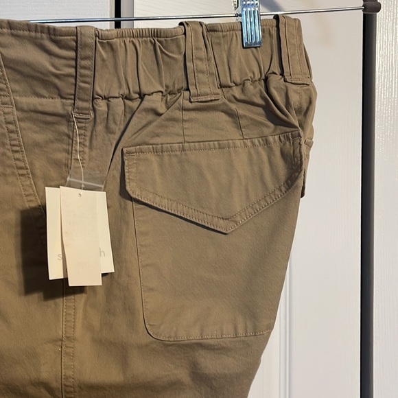 NWT ME Mimi Essentials maternity pants in size XS - Picture 4 of 10